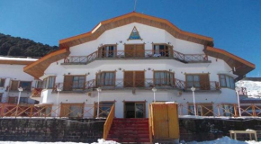  Ski & Snow Cliff Top Club Holiday Resort at Auli, Uttarakhand  Джошимат